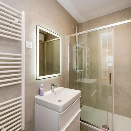 Apartman Flora & Dita With Free Private Parking *