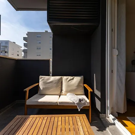 Apartmán Flora & Dita With Free Private Parking *